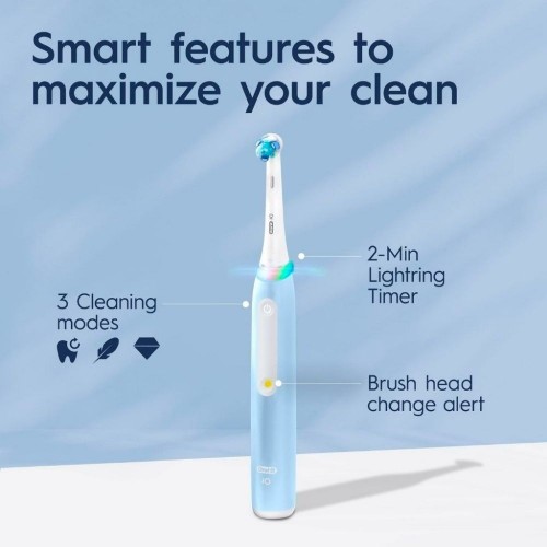 Электрическая зубная щетка Oral-B iO 3 Ice Blue с дополнительной насадкой Ultimate Clean (4 шт)