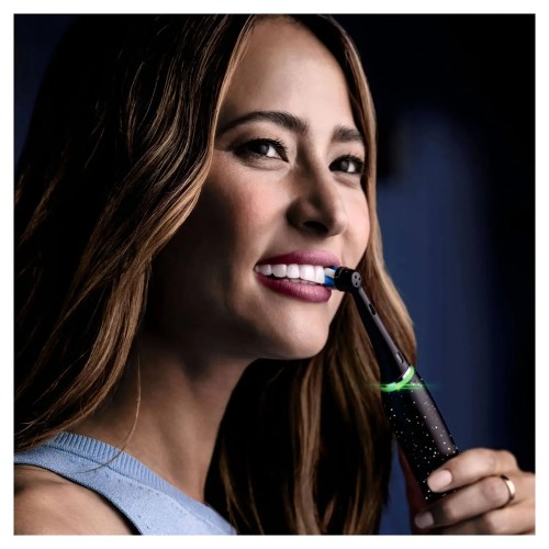 Электрическая зубная щетка Oral-B iO 10 Cosmic Black